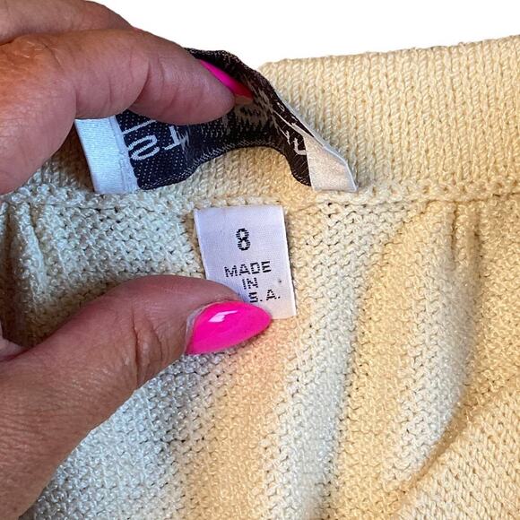 Vintage St. John Sportswear Cream Wool Sweater Skirt Size 8 - Picture 5 of 5